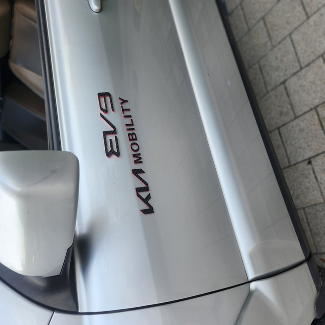 기아 EV9 레터링 엠블럼, EV9레터링