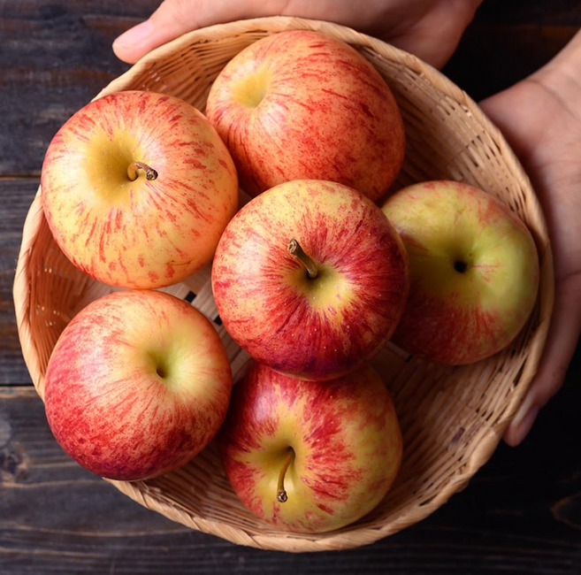 [초특가] 가성비 최강 가정용 경북 부사 사과 못난이 소과, 1박스, 2kg