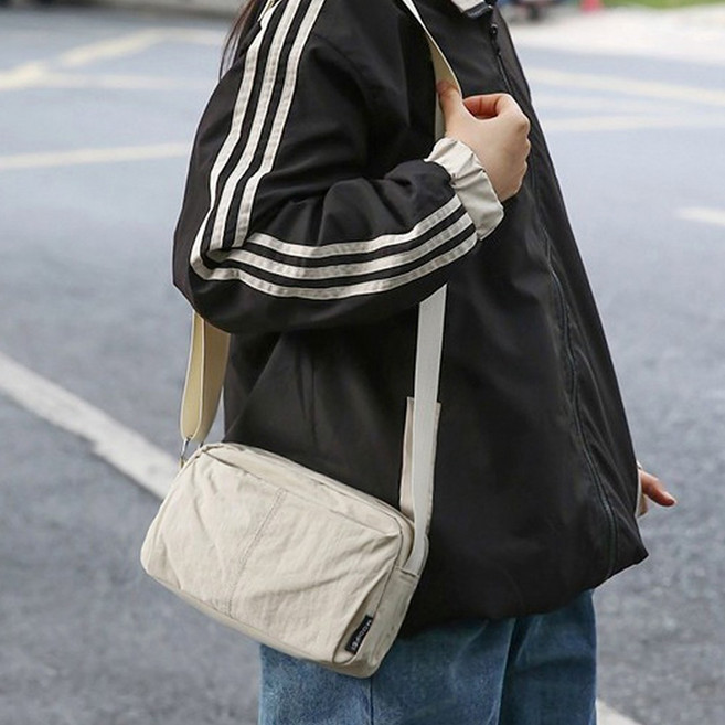 초경량 나일론 4단수납 프리웨이 크로스백 숄더백 여행 생활방수
