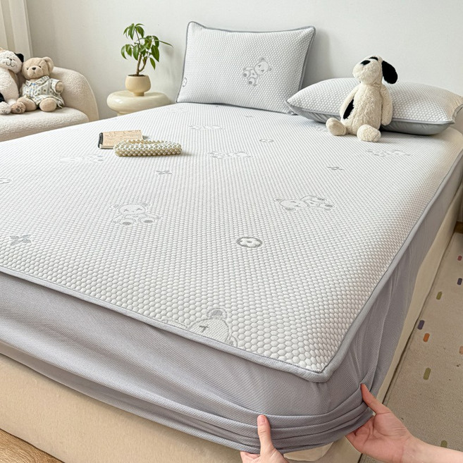 7월 여름 알몸 수면 아이스 두두 냉매트 3종 세트 침대 시트형 아이스 실크 에어컨 부드러운 매트 세탁기 사용 가능 얇은 패드, 90x200cm[단일 매트], 폭력적인 곰 - 연회색 [침대 시트 모델 - 세탁기 사