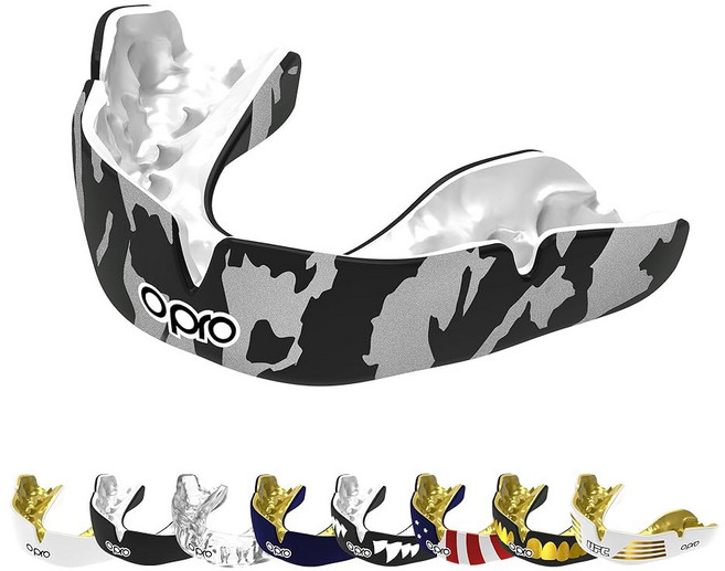OPRO 즉석 맞춤형 마우스 가드 치과 수준의 편안함 보호 및 적합성 - 성형 가능한 축구 복싱 럭비 MMA BJJ UFC용 마우스피스 케이스 포함 UFC 블랙 성인용, 은색 카모 - 검정/흰색/은색