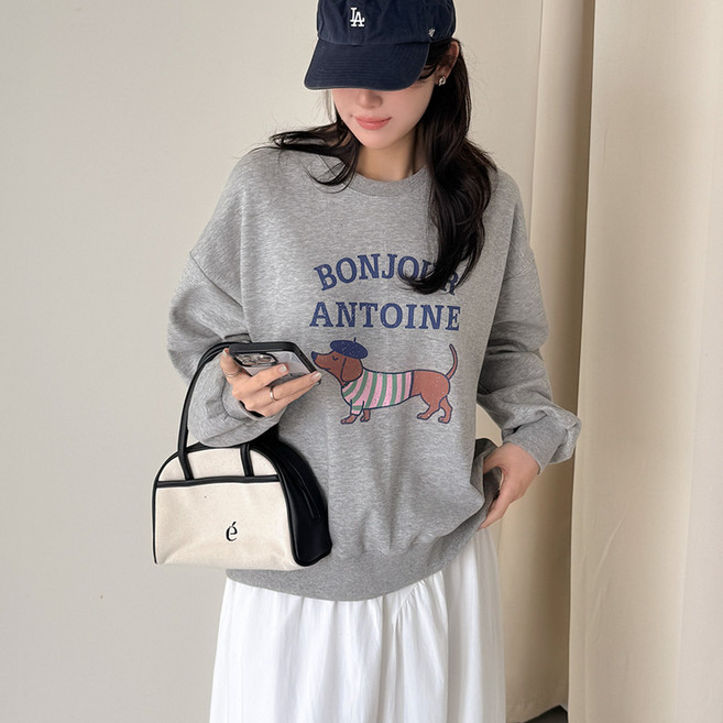 데일리앤 루크독 강아지 프린팅 라운드넥 긴팔 티셔츠 봄 오버핏 스웨트셔츠