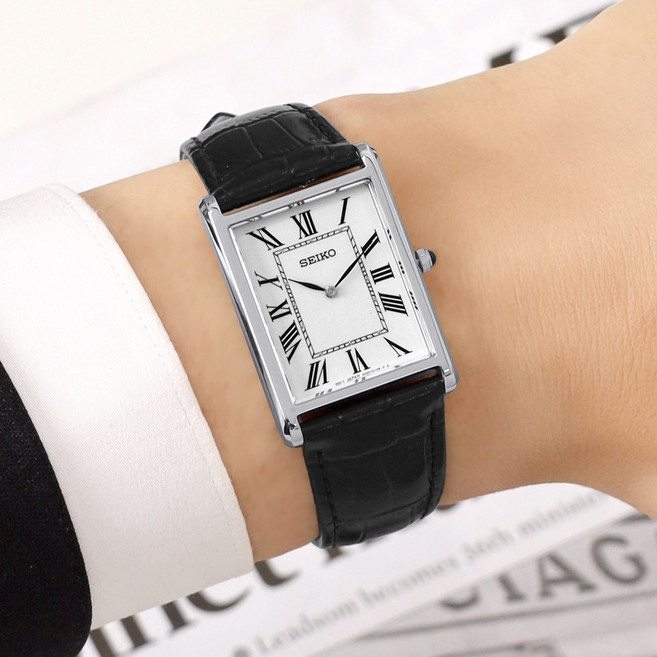 세이코 클래식 로마 실버 화이트 사각케이스 사파이어 아날로그 남자 가죽 손목시계