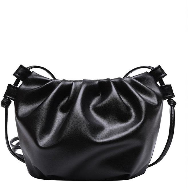 IFaith 韓系雲朵包 馬鞍包 側背包 包包 肩背包 斜背包 B0032, 黑