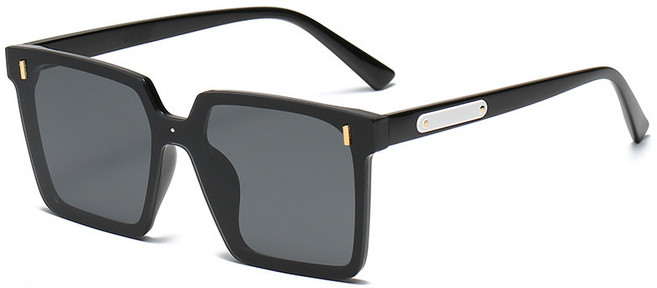 여자 스퀘어 빅 프레임 얼굴 작은 안경 큰 얼굴 거리에서 찍은 블랙 초선글라스 조평면 편광 선글라스