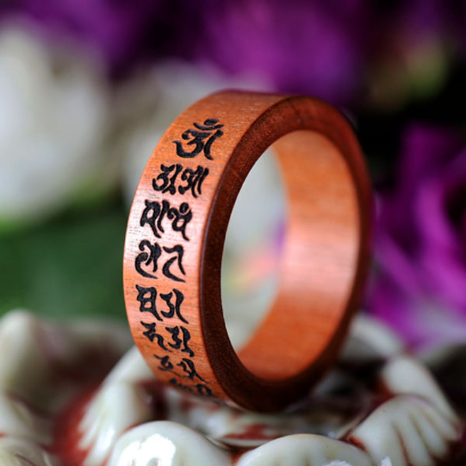 만자몰 광명진언 범어두줄 대추목 불교 반지