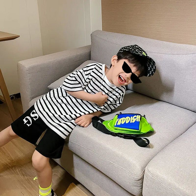 해피유통남아 여름 스트라이프 반팔 티셔츠 상큼 발랄 디자인14세 이상 XG03