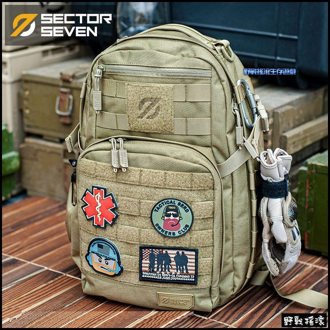 野戰搖滾 SECTOR SEVEN 蜜獾 24小時行動背包 戰術迷彩電腦水袋登山背包, 泥色