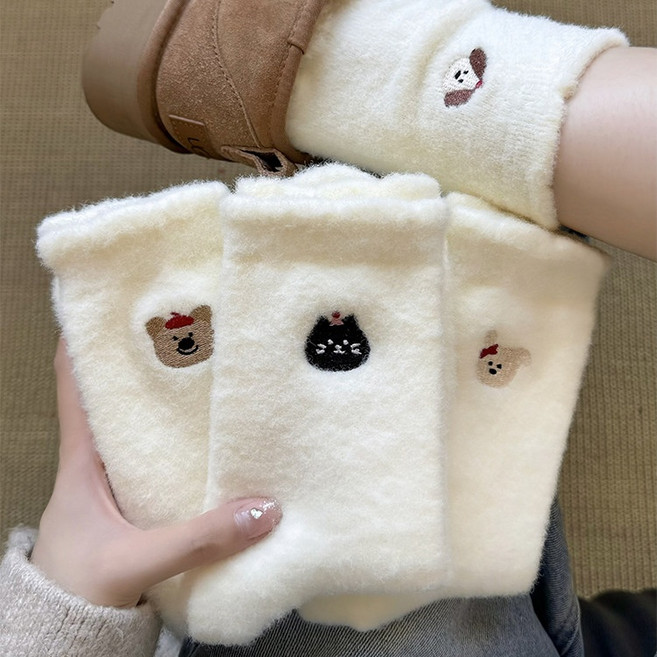 Banjiwu 여성 양말 귀여운 강아지 겨울 수면 양말 수면 양말 임산부 무압박 장목 양말 중목 양말 두발 양말 도톰한 보온 방한 용품 다리 보온대 5족 세트