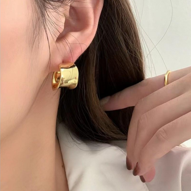 WICKM 광택 금속 귀걸이 링 여성 악세사리 S925은침 알레르기 방지 귀고리