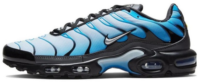 나이키 에어 맥스 플러스 다양한 스타일 매치되는 캐주얼 운동화