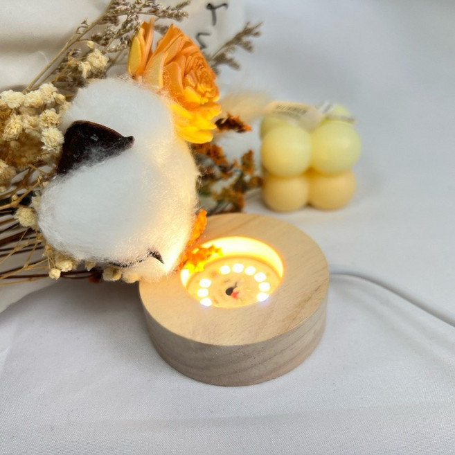 6CM三色切換小小圓燈座 實木圓形發光底座 LED燈座 USB插頭 擴香盆燈