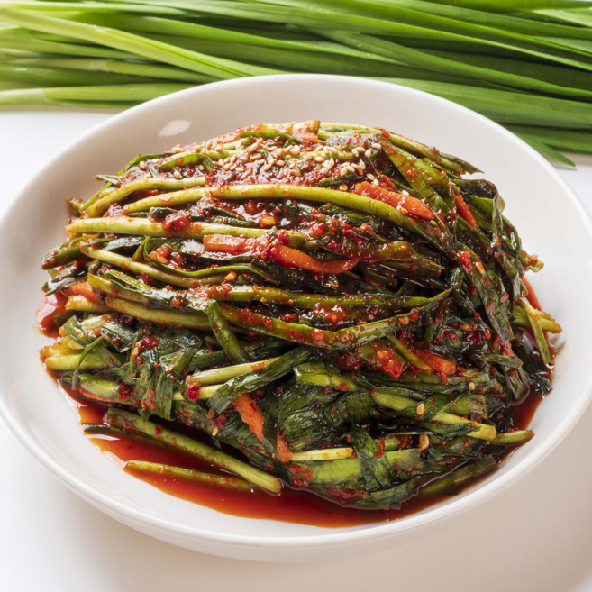 삼시세끼연구소 칼칼한 풍미 최상품 남해 부추김치 부추무침 부추겉절이, 1세트, 1kg