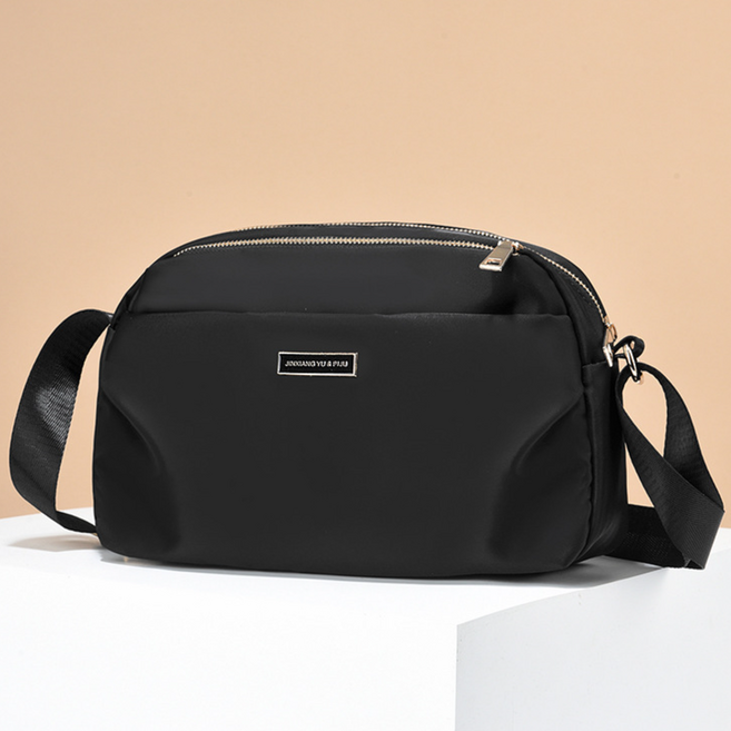 월간리빙 데일리 가볍고 실용적인 크로스백 미니백