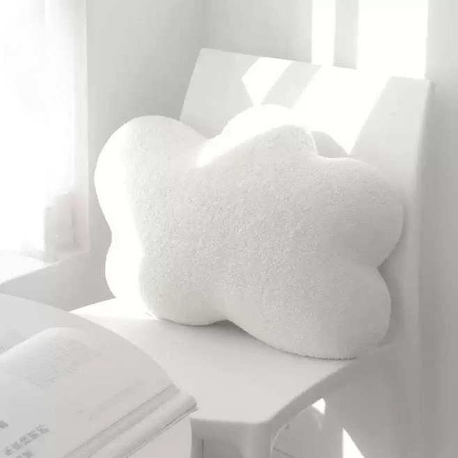 구름쿠션 거실인테리어 따뜻한 의자 쇼파쿠션 흰구름