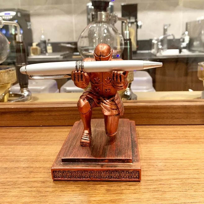 중세 기사 거치대 장식품 꽂이 만년필 펜트레이, 레드