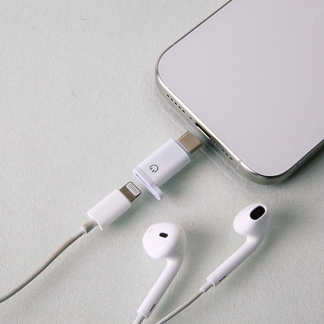 초소형 라이트닝 8핀 to USB C 젠더 라이트닝 이어폰 사용가능 통화가능, 1개, 화이트, 28mm