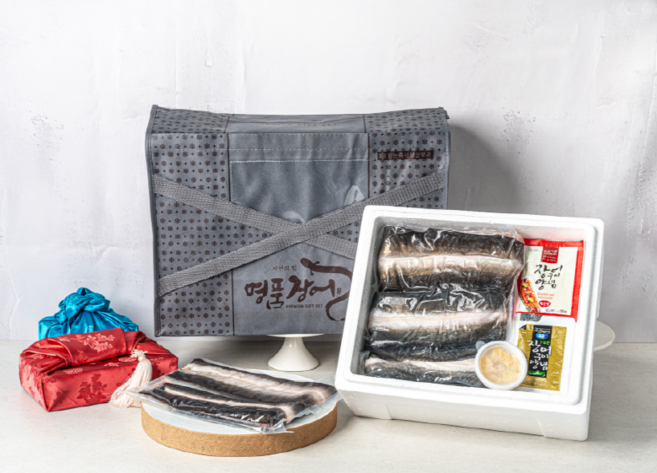 특왕 국내산 자포니카 대왕 장어 민물장어 1kg 손질후 600g [선물세트포장], 1개, 특왕 민물장어 1kg(손질후 600g) + 선물세트포장