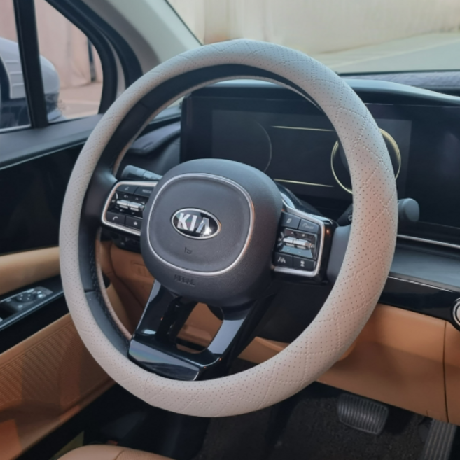 이와이카 프리미엄 엠보 타공 자동차 핸들커버, 웜그레이, D컷