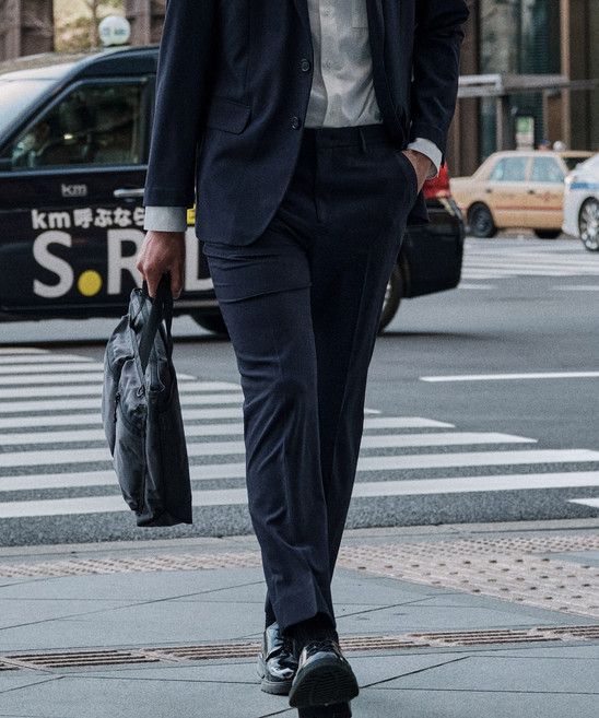 [STCO] 남성 신축성 부드러운 가벼운 여름 소재 슬랙스 오버핏 네이비