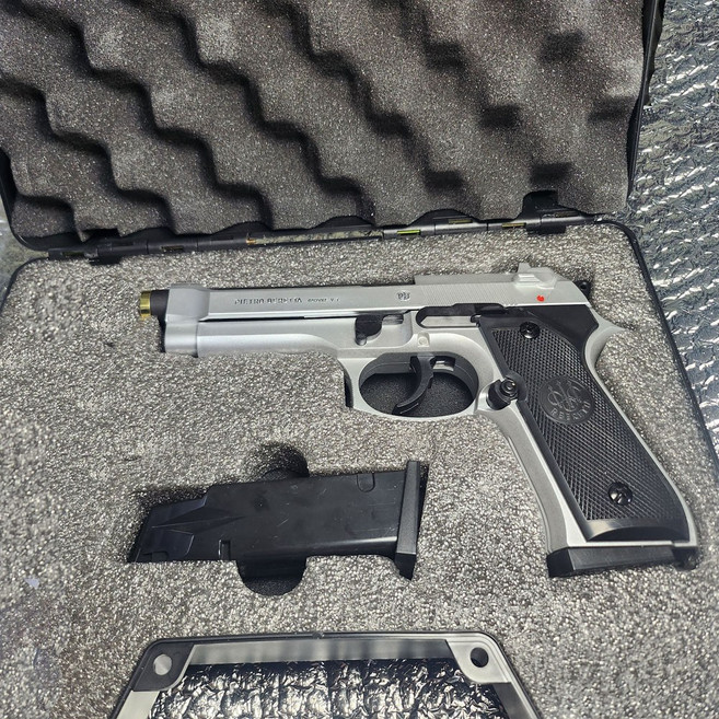 POWERFUL HOPUP AIRGUN 베레타 비비탄총 세트 더존유통, 1개