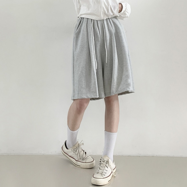 제이앤썸 와이드 남녀공용 버뮤다 트레이닝 팬츠 핀턱 밴딩 5부 하프 여름 반바지