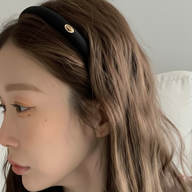 블링살롱 모네르 귀 안아픈 골드 장식 볼륨 새틴 여성 머리띠 헤어밴드 4컬러