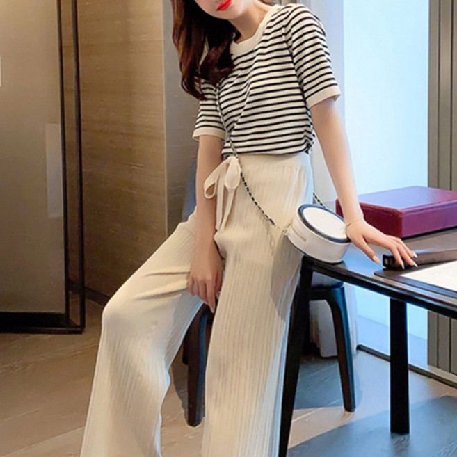 [위드기프트] 셀럽 부드럽고 쫀쫀한 니트 투피스