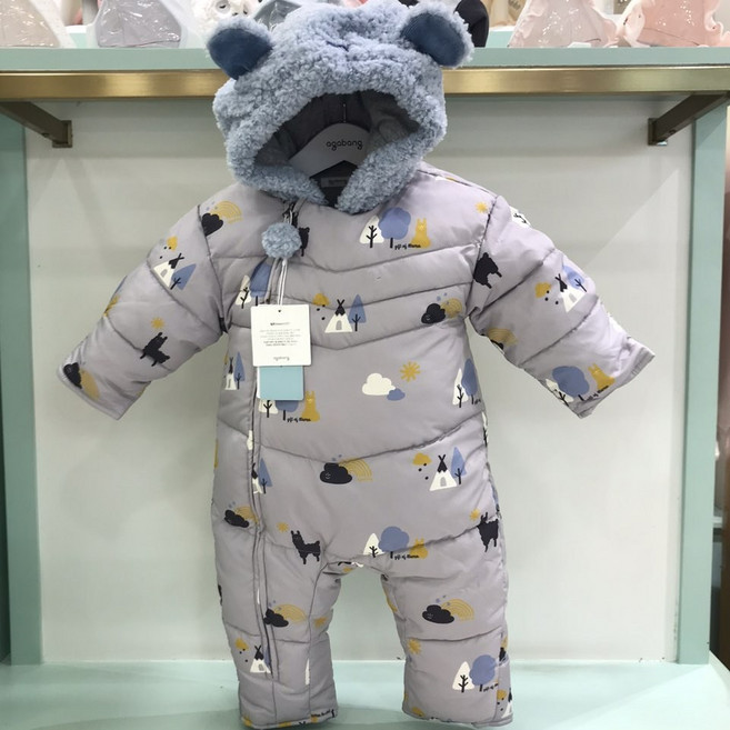 아가방 초특가~~50%세일 귀여운 모자가 달린 패딩우주복 안감에 면처리가 되어있어 편안히 입히실수있어요~~