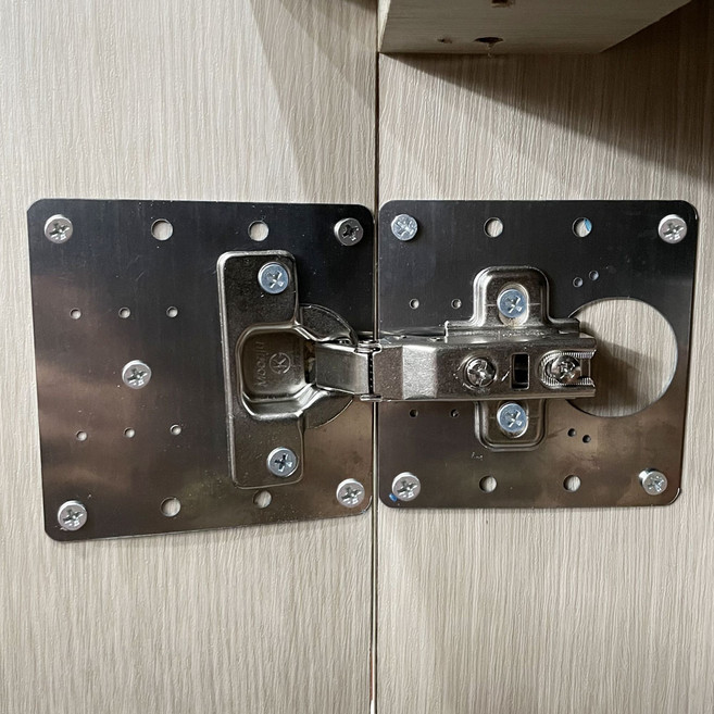 리폼플러스 사각판경첩보강대 보강판 경첩보강플레이트 장농 장롱 싱크대 경첩수리, 1개