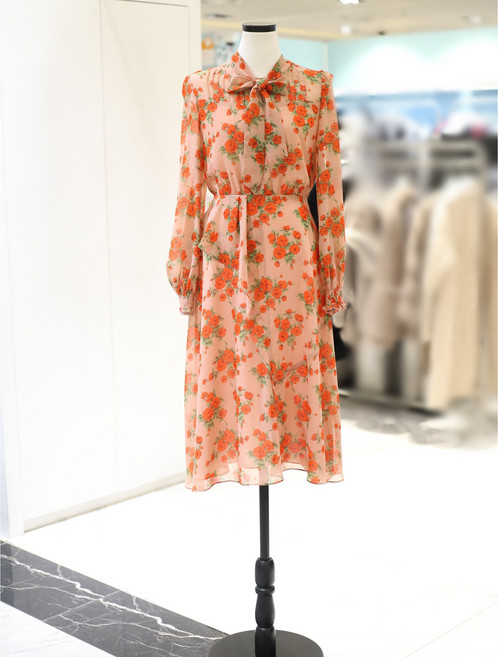 꼼빠니아 플라워 러플 리본넥 쉬폰 원피스 CADS2-WOP030