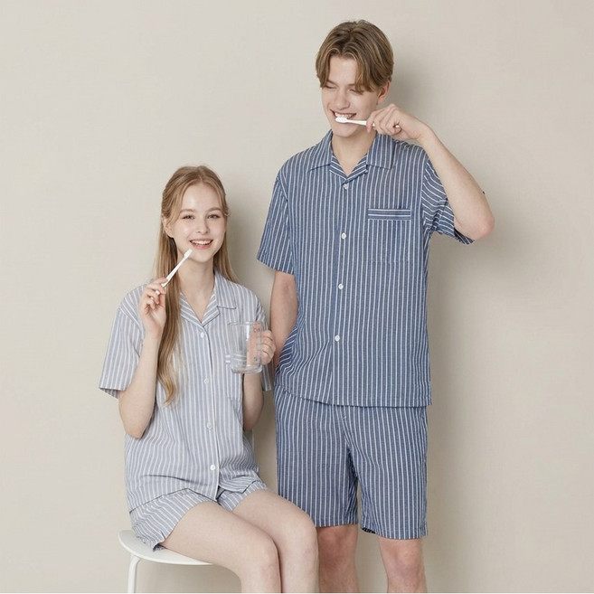 남녀공용 반팔 파자마 세트