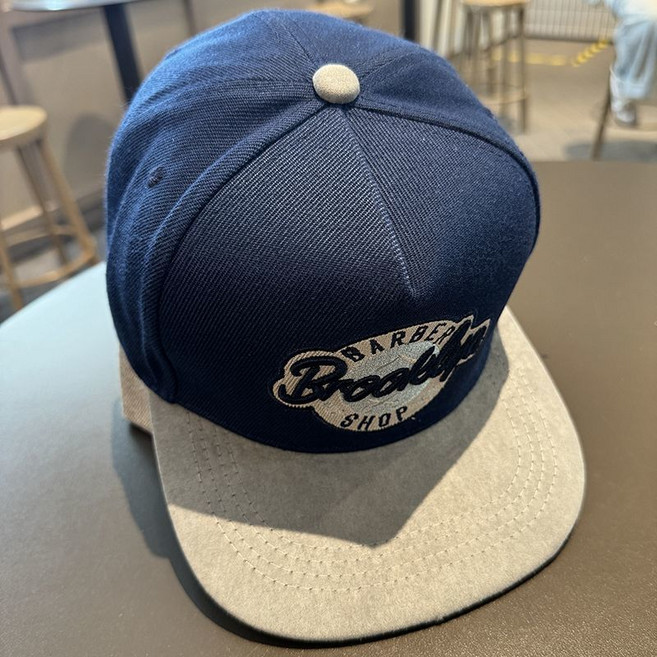 남자 스냅백 모자 남성용 스타일리시한 평면 브림 모자 트렌디한 디자인 캐주얼 스트리트웨어 패션 CBB