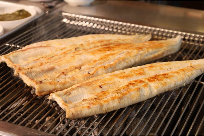 백두수산장어 직영양식장 국내산100% 자포니카 초벌장어, 1개, 1kg