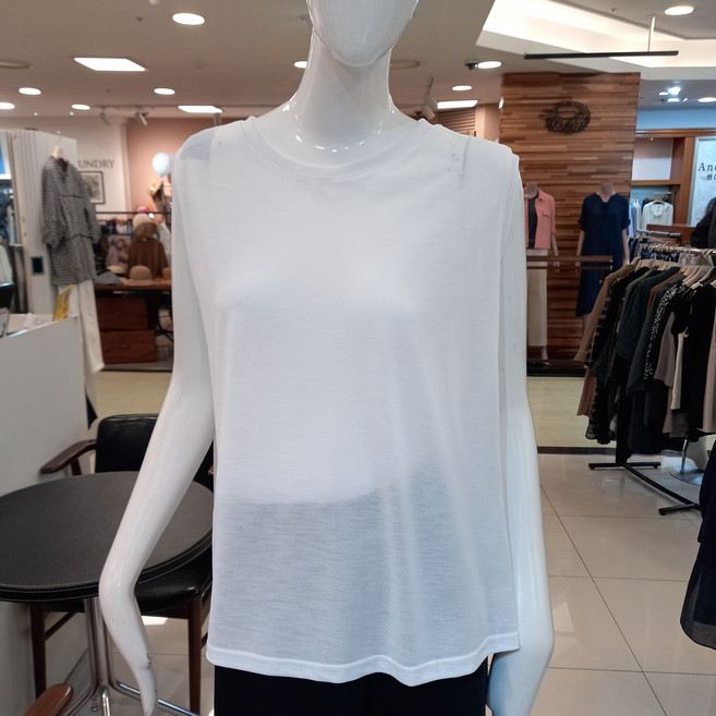SOGO 트리아나 예쁘고 넉넉한사이즈 시원하고 편한 루즈핏 민소매 티셔츠 AJ2TA30 WT