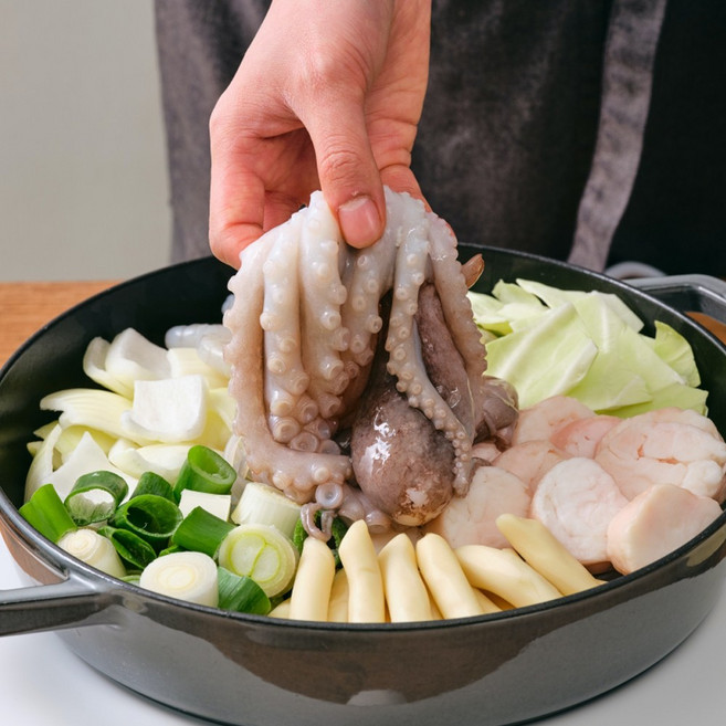 서울식 통낙지 낙곱새 밀키트 전골 2인분 야식 술안주 캠핑요리, 1개, 770g