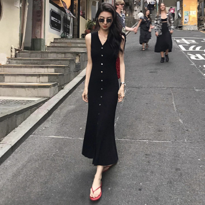 여름 여성 롱 원피스 패션 슬림핏 브이넥 힙업 니트 민소매 원피스 캐주얼 여자 나시 원피스 YJW