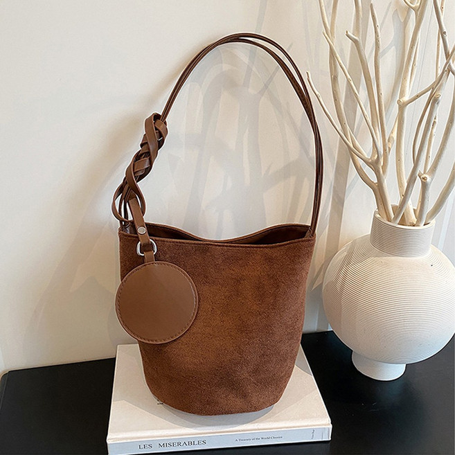 스완핏 스웨이드 버킷백 토트백