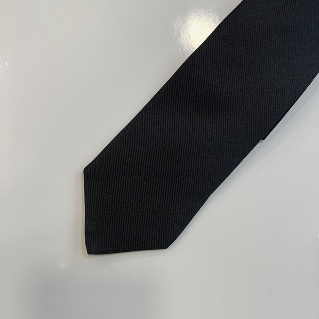 파렌하이트 23SS 블랙 솔리드 럭셔리 타이 FGATA0147