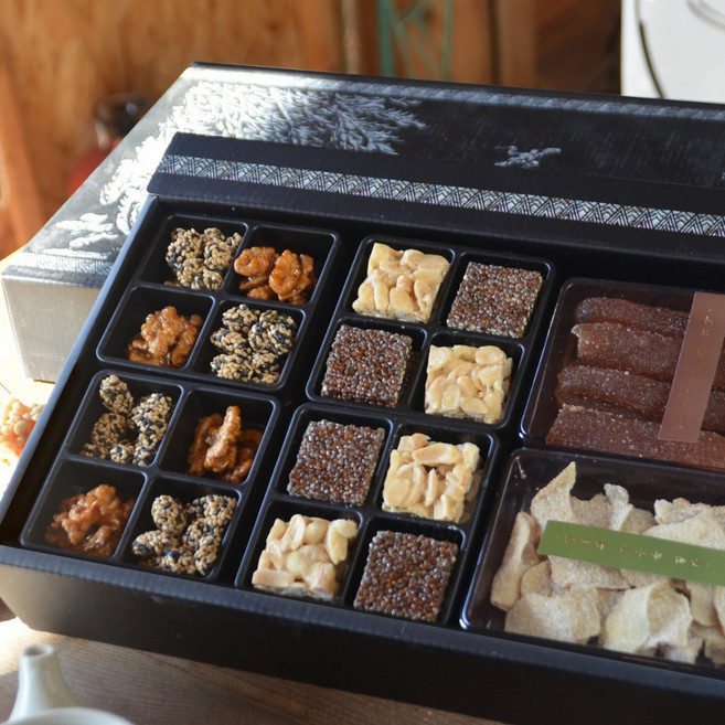 [고궁] 고급 수제 한과 세트 자개 (소), 1.085kg, 1개