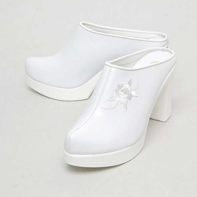 제이비슈즈 국산 한복슬리퍼 꽃자수 폐백 9cm 통굽한복신발 키높이 한복슬리퍼 - 백힐