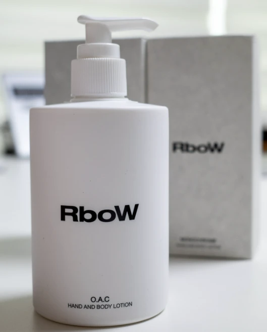 알보우 핸드 앤 바디로션 오에이씨 O.A.C WOODY FLORAL, 1개, 300ml - 쿠팡