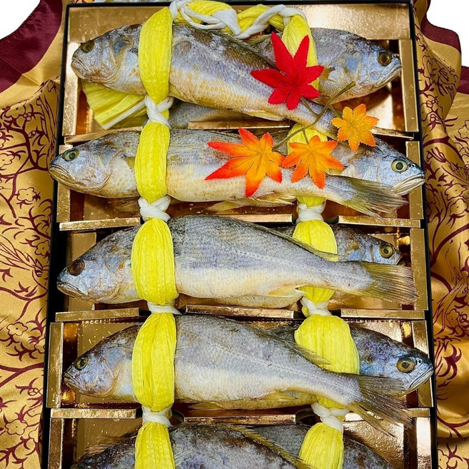 영광 법성포 굴비 골드왕딱 이바지 10미 27cm내외 2kg 프리미엄 선물세트 제수용 예단용 명절 어르신선물, 1세트