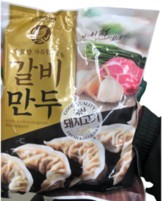 [지그재그] 노브랜드 숯불향 가득한 정통 갈비만두 720g 노브랜드 냉동만두 아이들간식 학생간식 애들간식 간단 간식 캠핑 백패킹음식 대용량 만두, 1개