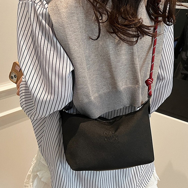 디어백 자수로고 로프 심플 숄더 크로스백 UN-7093