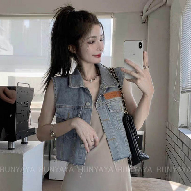 쇼트 데님 조끼 아우터 레이어드 청 베스트 크롭 아우터 상의 빅사이즈 여성 민소매 청자켓 상의 가디건 D99U