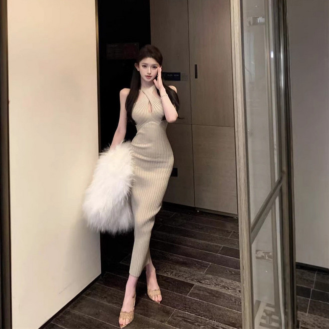 氣質交叉掛脖針織長裙 女 春季性感緊身包臀連衣裙, 杏色