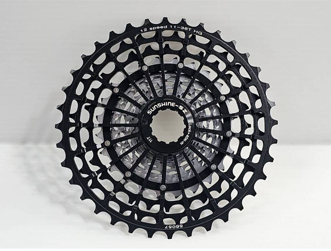 SUNSHINE 日暉輕量化飛輪 SU12-1136SL Shimano HG 12S飛輪 11-36T 銀黑, Shimano 12S祼空銀黑11-36, 1個, Shimano 12S祼空銀黑11-36