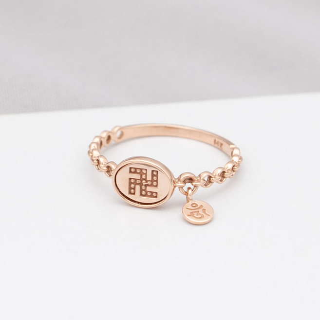 루키스톤 18k 레빈스 만자 딸랑이반지 18k반지