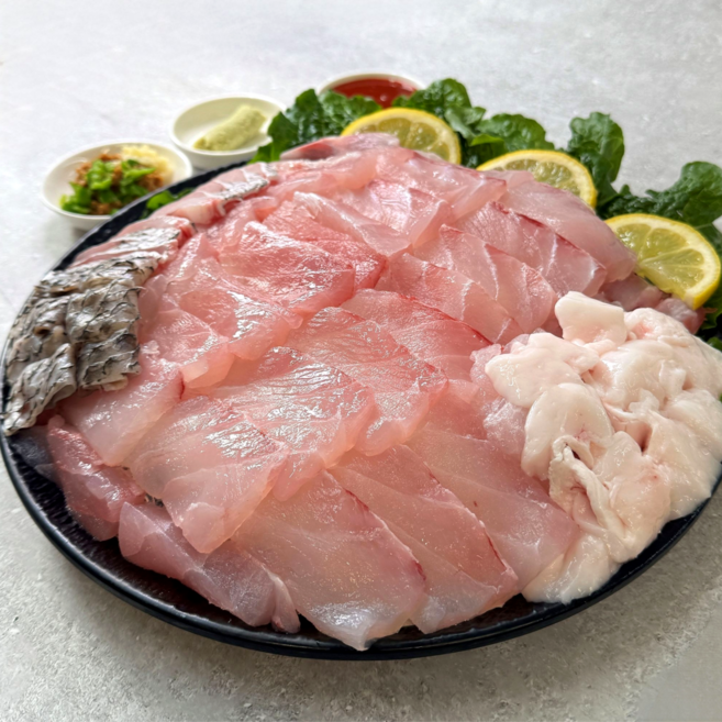 민어회 450g 목포민어 민어부레 민어껍질 민어숙성회 민어지리탕 민어택배 민어전, (필렛) 자연산 민어회 450g, 1개, 민어필렛(덩어리)450g